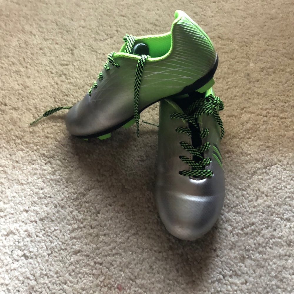 Football cleats